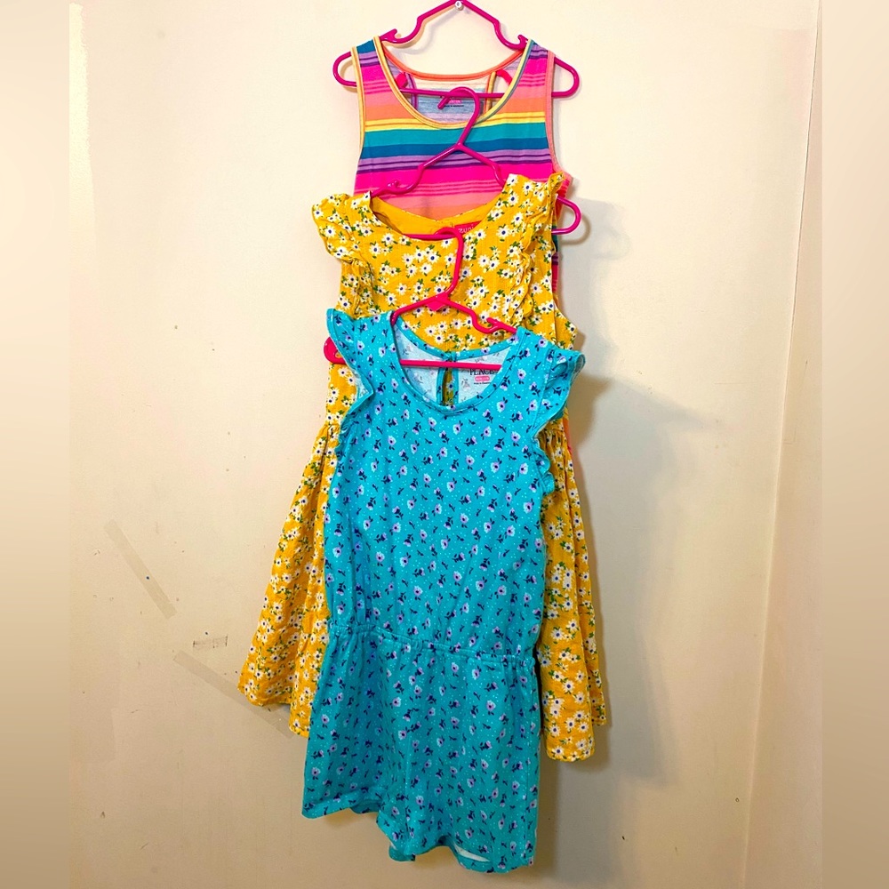 GIRL’S DRESS BUNDLE - Picture 9 of 10